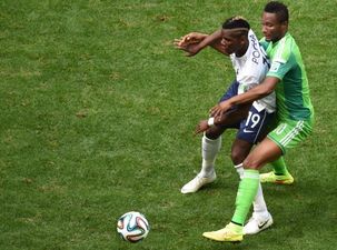 Vine: John Obi Mikel owns Paul Pogba with lovely back-heeled nutmeg