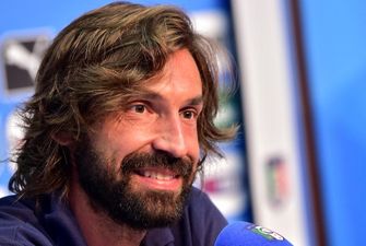 Pic: Andrea Pirlo pays tribute to Steven Gerrard
