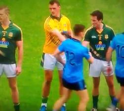 Vine: Dublin’s Diarmuid Connolly snubs pre-match handshake with Meath goalkeeper Paddy O’Rourke