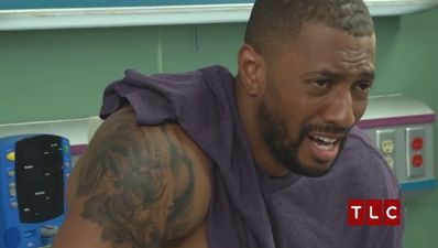 Man mistakes super glue for lube, glues hand to penis