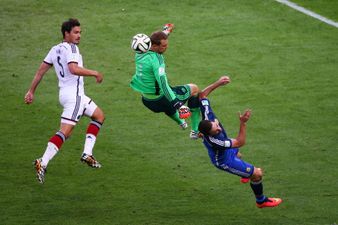 Chicago Town Take Away Slice of the Action: Don’t mess with Manuel Neuer, whatever you do