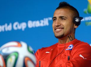 Transfer Talk: Vidal to United, Drogba to Chelsea and Ospina to Arsenal