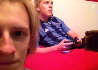 Vine of the day, week, year: Watch this lad imitate phone noises to piss his buddy off