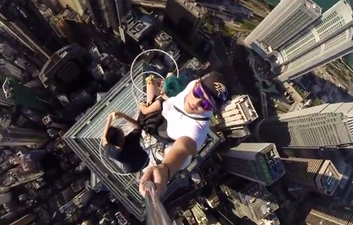 Video: You have to see this vertigo-inducing footage from banana-eating climbers atop a skyscraper