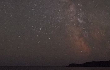Pic: Irishman snaps stunning pic of the Milky Way over Cork