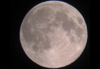 Pics: Check out this super selection of some of our favourite Irish ‘Supermoon’ snaps