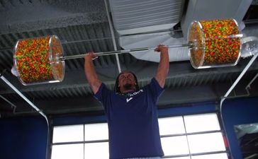 Video: Seattle Seahawks’ Marshawn Lynch’s weights are full of Skittles sweets