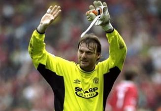 Video: Former Man Utd ‘keeper Massimo Taibi made his MOTM debut at Anfield 15 years ago today