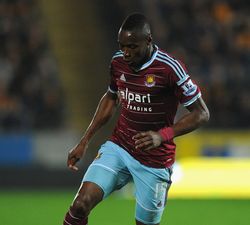 Vine: Diafra Sakho scores a beautiful chip against Liverpool (but did he mean it?)