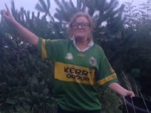 Video: This lady completed an ice-bucket challenge in all of the 32 counties within 24 hours