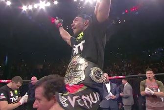 Video: Jose Aldo beats Chad Mendes, calls Conor McGregor ‘a joker’