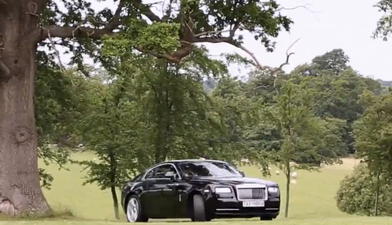 Video: Watch as a €250,000 Rolls-Royce Wraith drifts around a countryside estate