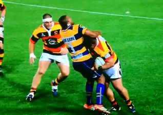 Video: 21-stone prop flattens 19-stone prop with one hell of a hand-off