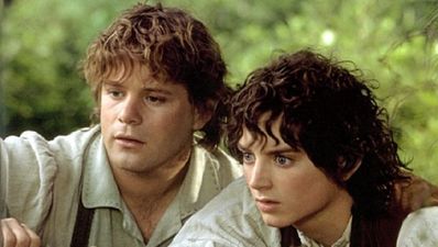 Video: Lord of the Rings fan uses Snapchat to continuously annoy girlfriend with Lord of the Rings quotes