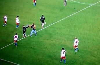 Video: A pitch invader hit Franck Ribery with a scarf last night… and flipped him the bird afterwards