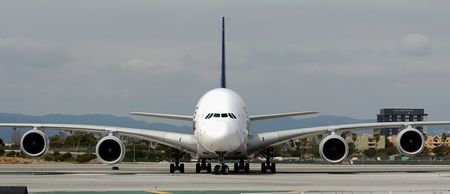 Airline passenger clocks up $1,200 bill from using the on board Wi-Fi