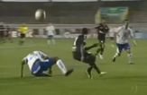 Video: Brazilian defender scores an amazing own-goal after his powerful arse sits on the ball