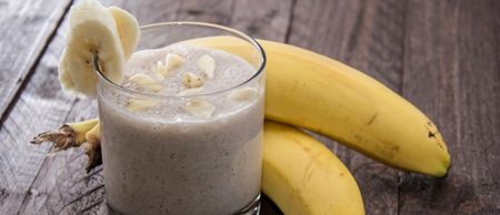 Tasty and easy to make protein recipes: Chocolate PB Banana smoothie