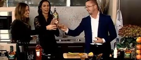 Video: Irishman tells blatant lie about the meaning of ‘An bhfuil cead agam dul go dtí an leithreas?’ on US TV