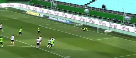 Video: This Pires-style penalty looks illegal but it was allowed in Korea