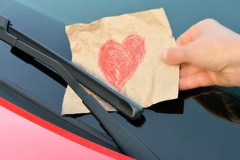 Pic: Very sound driver in Dublin leaves two notes on the windscreen of an unoccupied car he bumped into