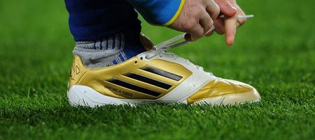 Nearly half of all Premier League footballers wear white boots, incredibly important study reveals