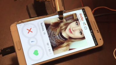 Video: Engineer creates ingenious machine that makes Tinder so much easier