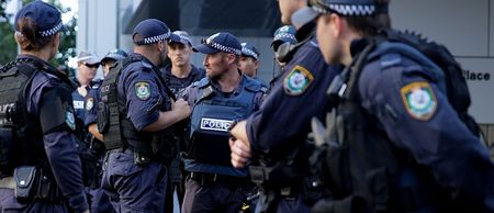 Video: Footage emerges of hostages fleeing the #SydneySiege cafe