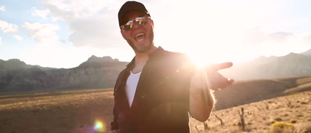 Video: There is now a gadget that allows you to shoot fire from the palm of your hands