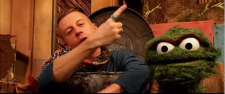 Video: Macklemore & Sesame Street doing a Thrift Shop parody is fantastic