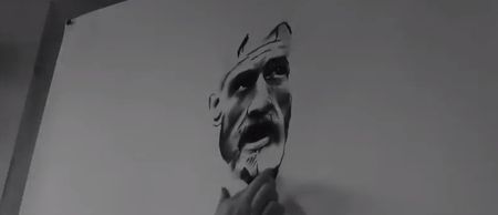 Video: Artist Gary McShane draws Conor McGregor in charcoal