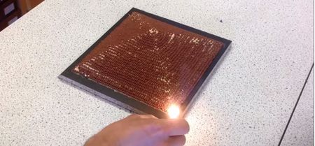 Video: 5,000 matches burning at once in one large pyramid is so cool to see