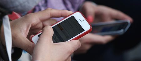 Infographic: How much people use Facebook, Twitter, Google and more per second every day