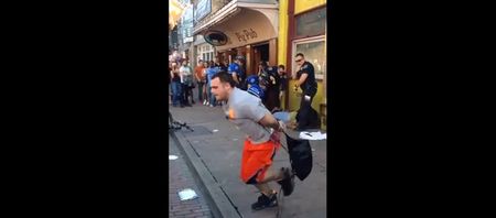 Video: This guy was under arrest but ran from the police whilst handcuffed