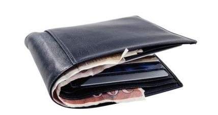 Man’s wallet returned 14 years after he lost it… with more money in it