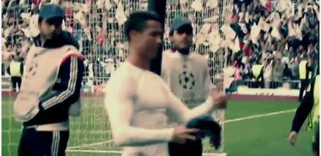 Video: Nice guy Cristiano Ronaldo gives his shirt to a young fan after hitting him with a ball