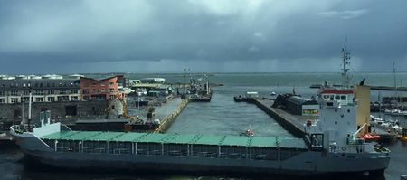 Video: This time-lapse footage of a ship docking in Galway is very cool