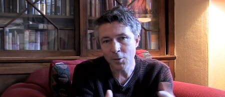 Aidan Gillen: “Vote yes for the future of every young LGBT person”