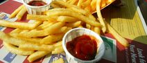 A Harvard lecturer claims that we should only eat 6 chips per serving