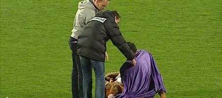 Video: This football mascot was so drunk that he couldn’t even stand up