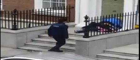 Video: Gardai interrupt couple allegedly having sex on busy Dublin street in broad daylight (NSFW)