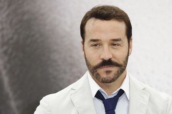 Video: Jeremy Piven is doing Entourage Movie interviews as Ari Gold