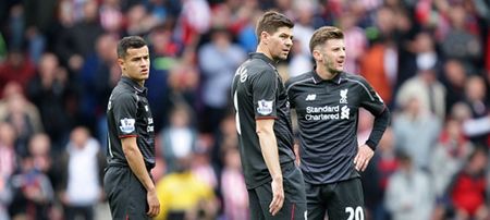 Video: Liverpool players get over 6-1 defeat by singing and dancing on an escalator