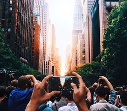 Gallery: New Yorkers stop everything to get photos of Manhattanhenge