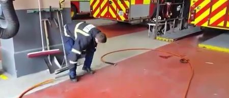 Video: This Galway fireman’s hose wrapping skills are second to none