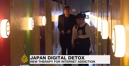 Video: ‘Digital detox’ is the newest fad for young internet addicts