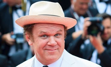 Hollywood A-lister visits Europe’s oldest bar in Athlone