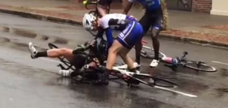Video: Professional cyclist viciously assaults rival during race