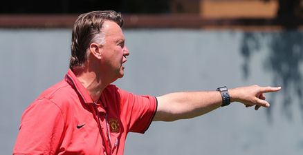 Video: Manchester United boss Louis Van Gaal doesn’t like being left hanging for a handshake