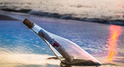 PIC: A message in a bottle from a New York girl washes up 4,500 km away in Galway